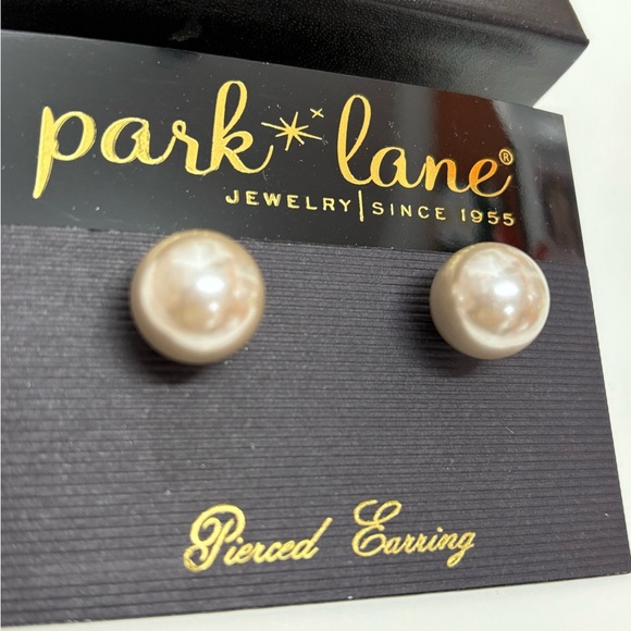 Park Lane Pearl Stud Earrings - Picture 7 of 8